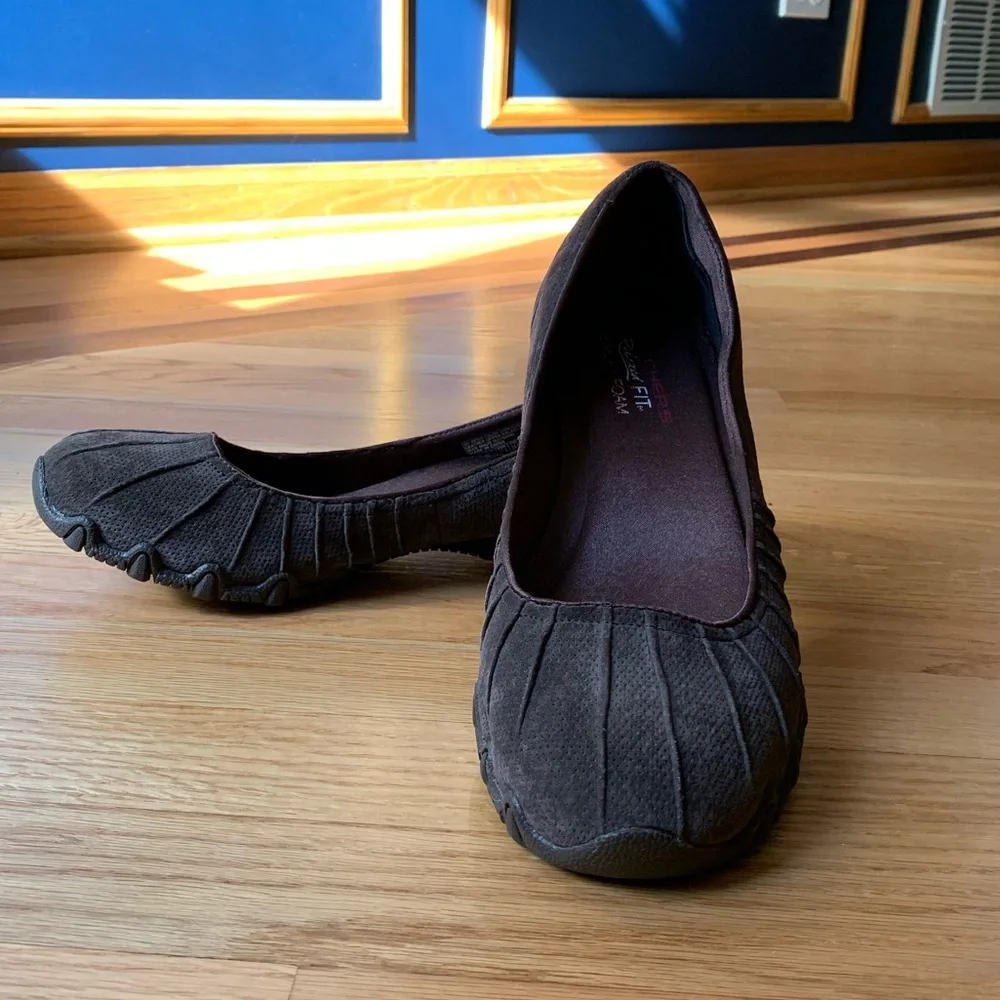 SKETCHERS Dark Brown Suede Size 7.5 Memory Foam Flats - Picture 1 of 10